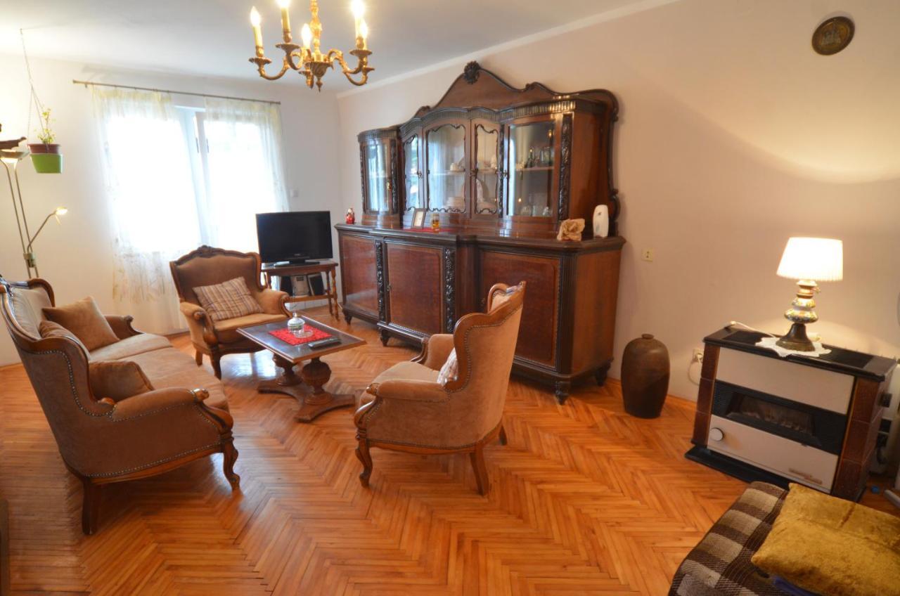 Condominium Apartment 罗维尼 外观 照片
