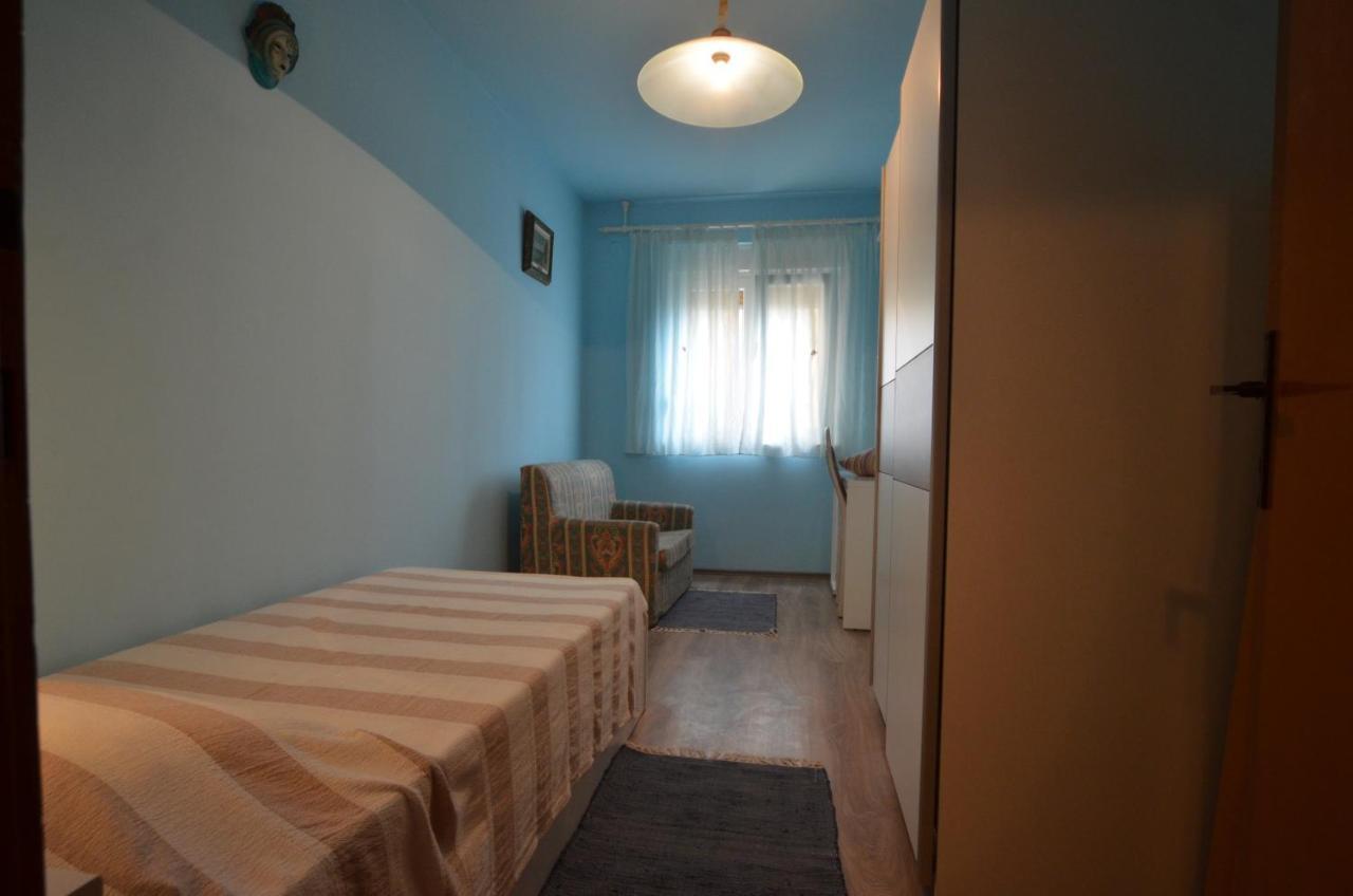 Condominium Apartment 罗维尼 外观 照片
