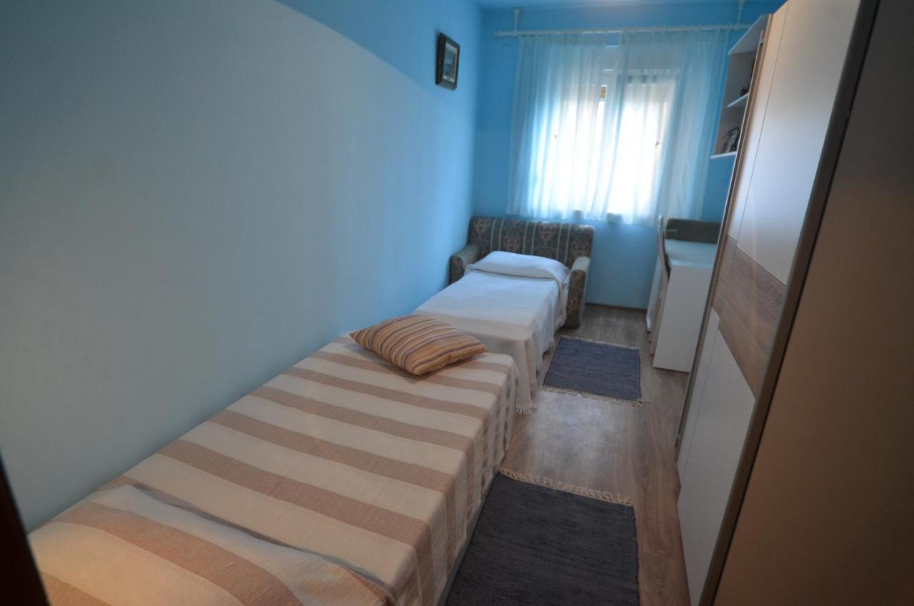 Condominium Apartment 罗维尼 外观 照片